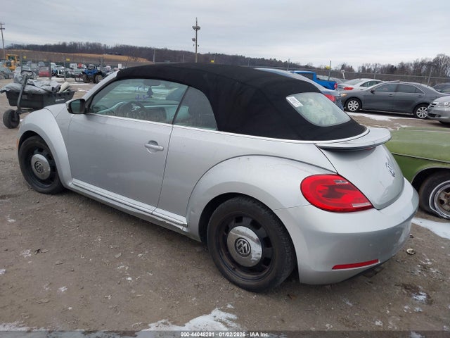 2015 VOLKSWAGEN BEETLE 3VW517AT0FM812700 Photo 2