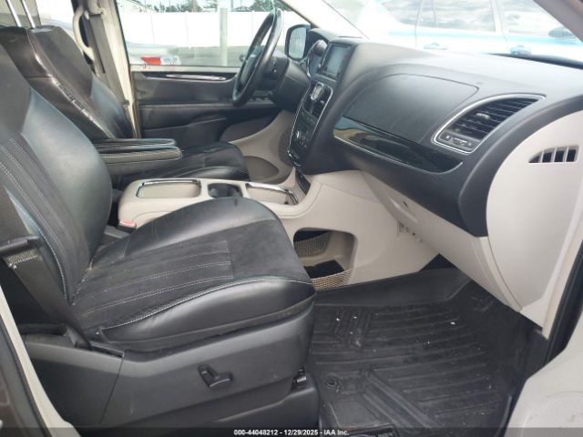 2014 CHRYSLER TOWN & COUNTRY 2C4RC1CG8ER418011 Photo 4