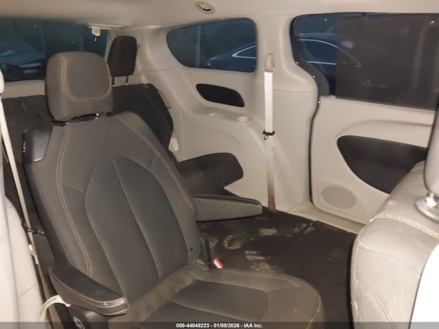 2018 CHRYSLER PACIFICA 2C4RC1FG1JR104013 Photo 7