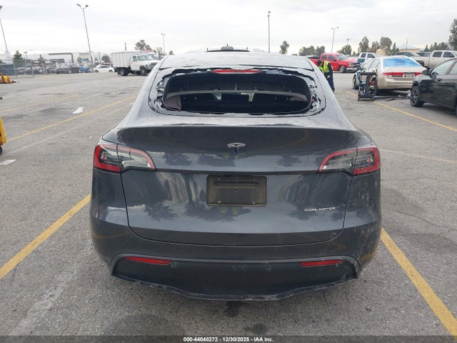 44048272 :رقم المزاد ، 7SAYGAEE1PF897272 vin ، 2023 Tesla Model Y Awd/long Range Dual Motor All-wheel Drive مزاد بيع
