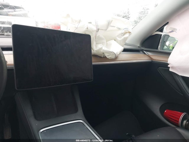 44048272 :رقم المزاد ، 7SAYGAEE1PF897272 vin ، 2023 Tesla Model Y Awd/long Range Dual Motor All-wheel Drive مزاد بيع