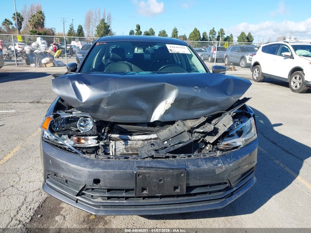 3VWD17AJ8FM233156 Volkswagen Jetta 1.8t Se