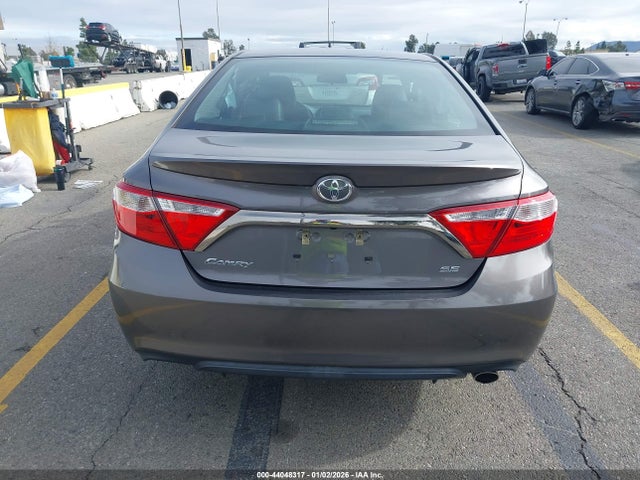 4T1BF1FK5GU508520 Toyota CAMRY SE