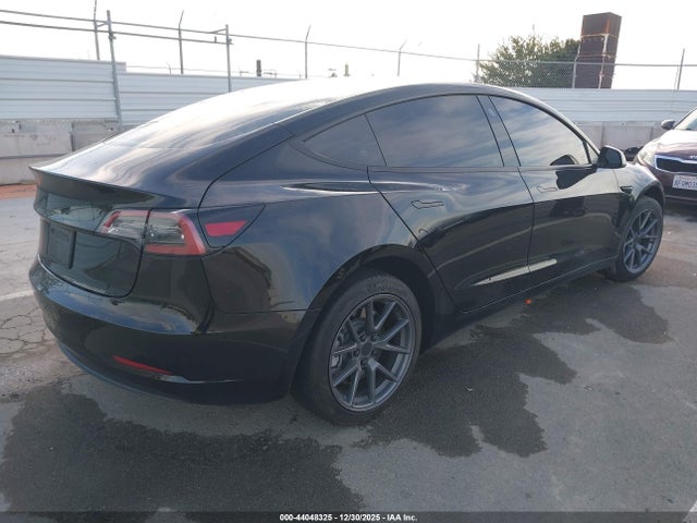 2023 TESLA MODEL 3 5YJ3E1EA4PF704204 Photo 3