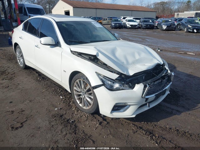Продаж на аукціоні авто 2018 Infiniti Q50 3.0t Luxe, vin: JN1EV7ARXJM432749, номер лоту: 44048396