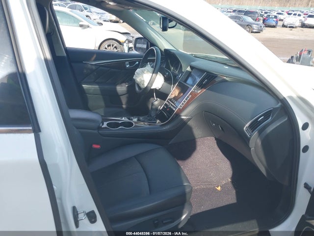 Продаж на аукціоні авто 2018 Infiniti Q50 3.0t Luxe, vin: JN1EV7ARXJM432749, номер лоту: 44048396