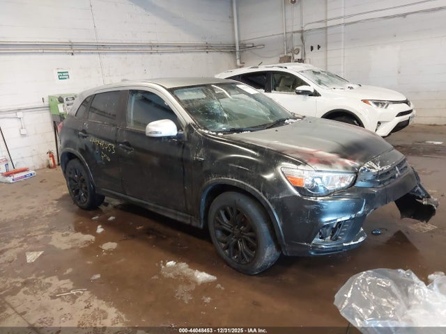 2018 MITSUBISHI OUTLANDER SPORT JA4AR3AU8JU008686 Photo 0