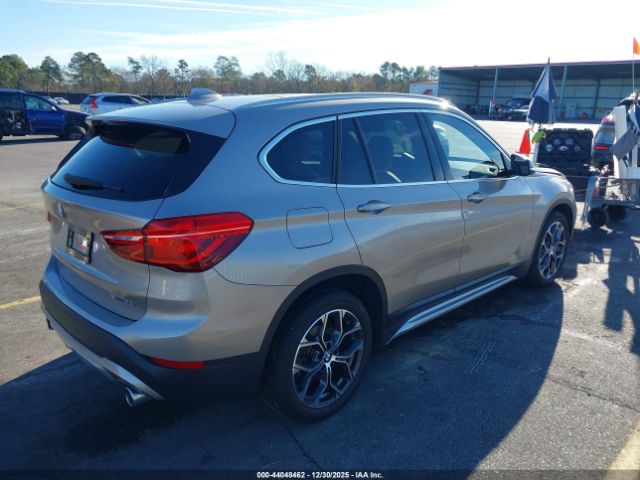 2021 BMW X1 WBXJG9C01M5T52161 Photo 3
