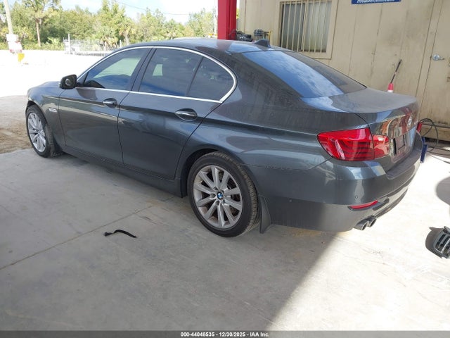 2016 BMW 535D WBAXA5C55GD691977 Photo 2