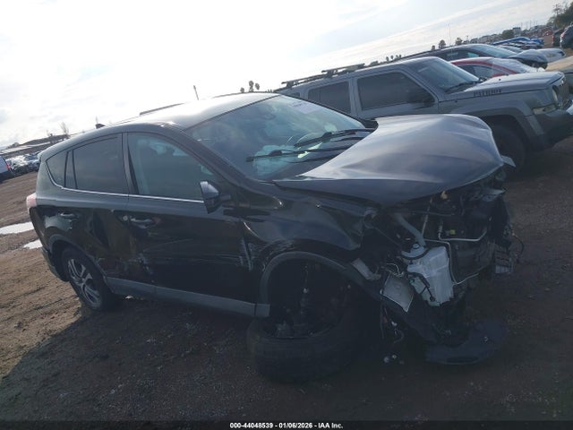 Toyota RAV4 LE 2018 2T3ZFREV3JW442427 Image 13