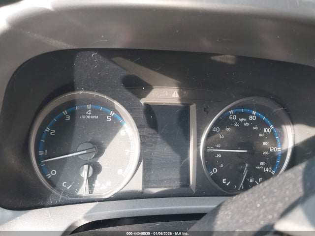 Toyota RAV4 LE 2018 2T3ZFREV3JW442427 Image 7