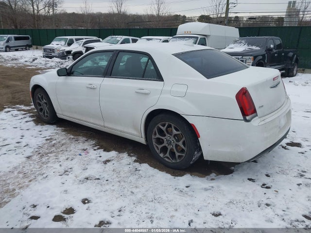 2015 CHRYSLER 300 2C3CCAGG4FH838375 Photo 2