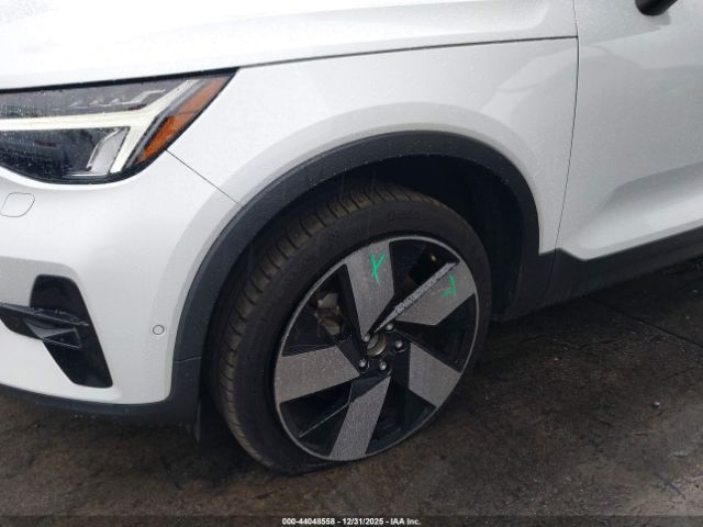 2023 VOLVO C40 RECHARGE PURE ELECTRIC YV4ED3GM0P2026078 Photo 5