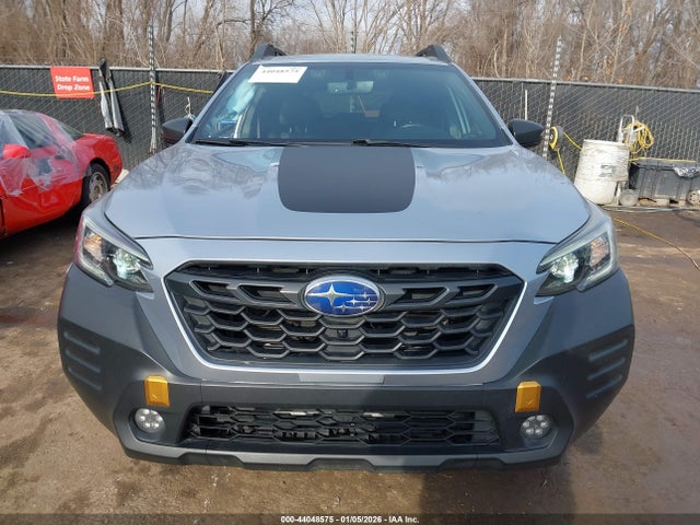 44048575 :رقم المزاد ، 4S4BTGUD4N3135022 vin ، 2022 Subaru Outback Wilderness مزاد بيع