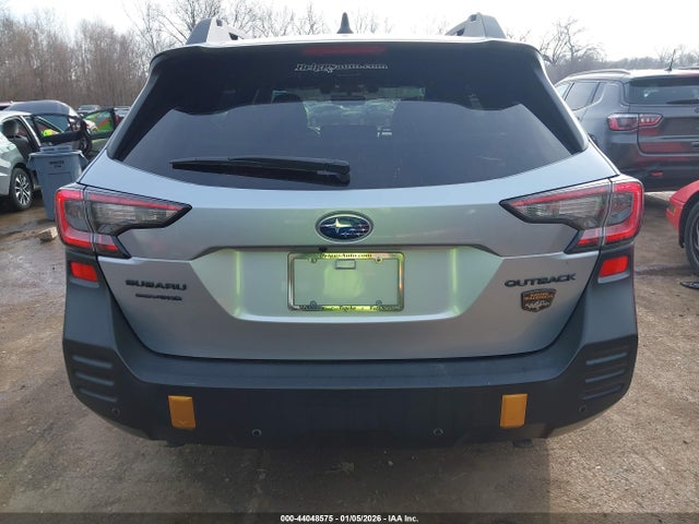 44048575 :رقم المزاد ، 4S4BTGUD4N3135022 vin ، 2022 Subaru Outback Wilderness مزاد بيع