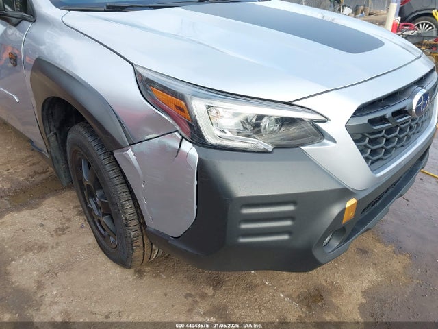 44048575 :رقم المزاد ، 4S4BTGUD4N3135022 vin ، 2022 Subaru Outback Wilderness مزاد بيع
