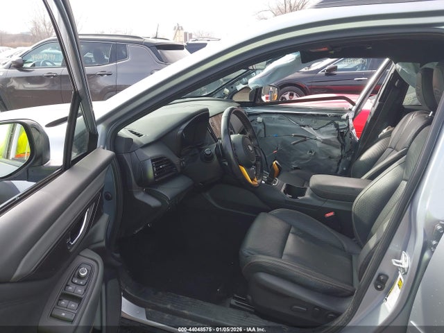 44048575 :رقم المزاد ، 4S4BTGUD4N3135022 vin ، 2022 Subaru Outback Wilderness مزاد بيع