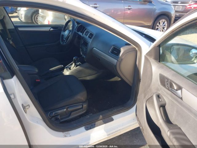 2015 VOLKSWAGEN JETTA 3VWD17AJ4FM252612 Photo 4