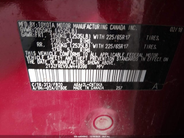 2T3ZFREV9JW449396 Toyota RAV4 LE