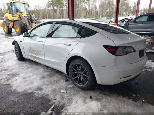 2021 TESLA MODEL 3 5YJ3E1EB9MF836881 Photo 2
