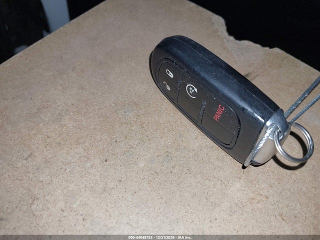 44048752 :رقم المزاد ، 1C4PJMLN6KD293991 vin ، 2019 Jeep Cherokee Altitude 4x4 مزاد بيع