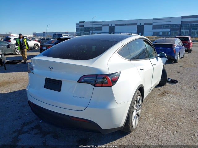 2021 TESLA MODEL Y 5YJYGDEEXMF071658 Photo 3