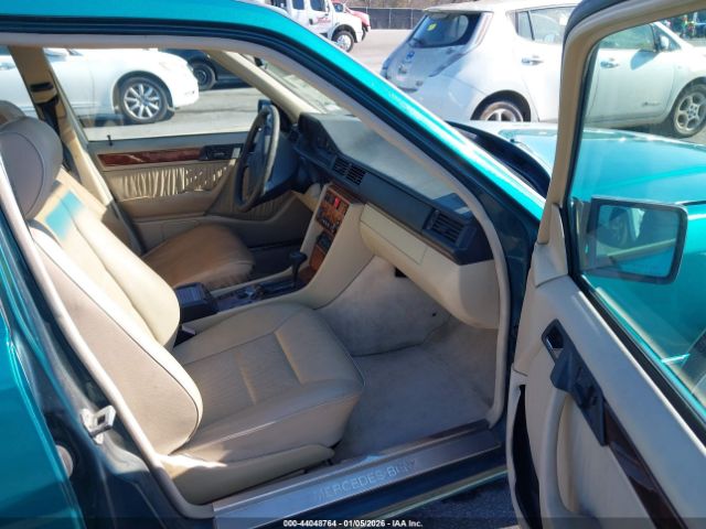 1995 MERCEDES-BENZ E WDBEB31E9SC231152 Photo 4