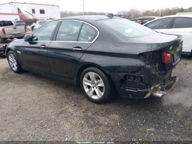 2012 BMW 528I WBAXH5C53CDW10500 Photo 2