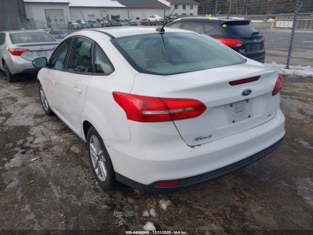 2015 FORD FOCUS 1FADP3F29FL222170 Photo 2