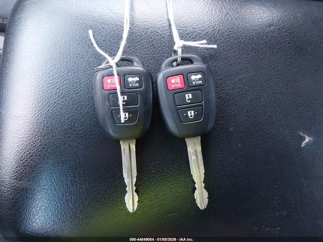 Toyota CAMRY LE 2016 4T4BF1FK8GR526483 Image 11