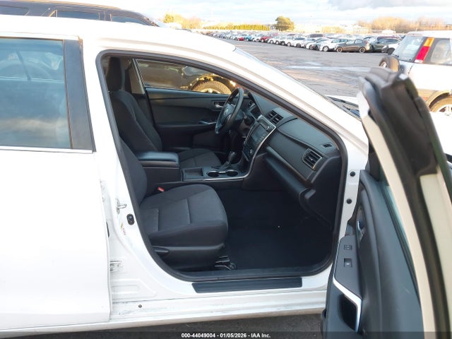 Toyota CAMRY LE 2016 4T4BF1FK8GR526483 Image 5
