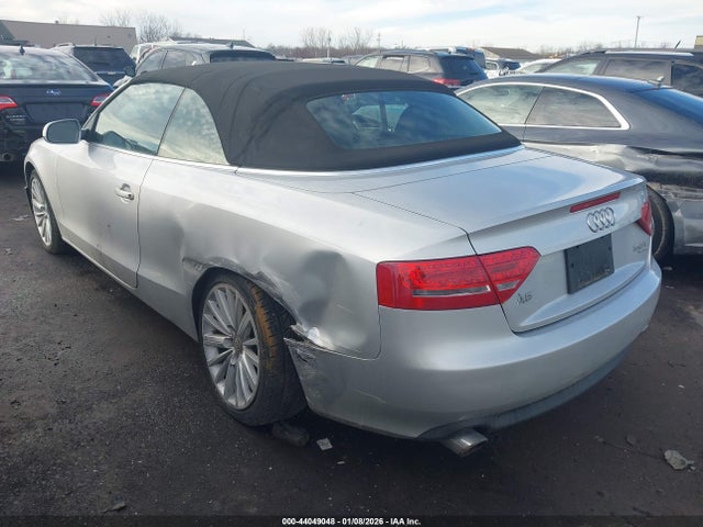 2011 AUDI A5 WAULFAFH6BN001607 Photo 2