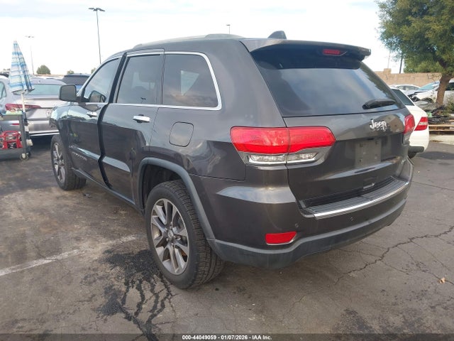1C4RJEBG0JC228284 Jeep Grand Cherokee Limited 4x2
