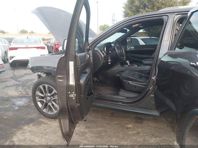 1C4RJEBG0JC228284 Jeep Grand Cherokee Limited 4x2