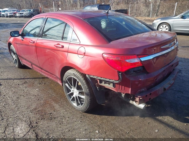 2014 Chrysler 200 Touring მანქანა იყიდება აუქციონზე, vin: 1C3CCBBG9EN117021, აუქციონის ნომერი: 44049071