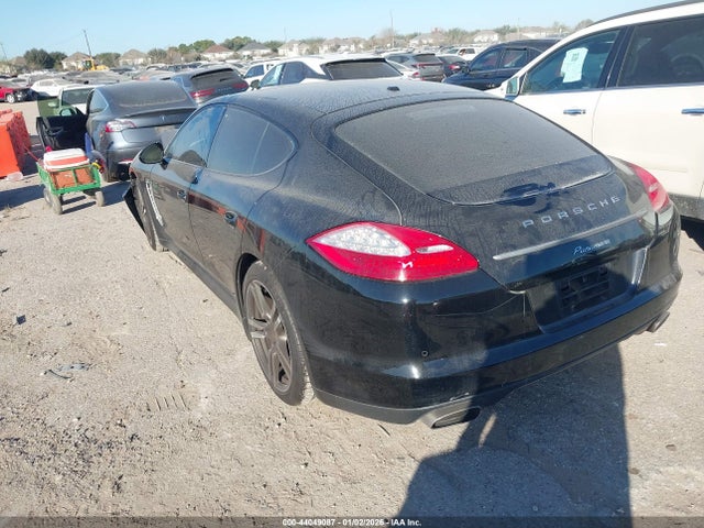 2013 PORSCHE PANAMERA WP0AA2A71DL017631 Photo 2