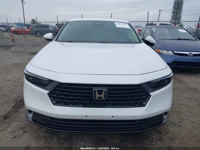 1HGCY2F83SA013807 Honda Accord Hybrid Touring