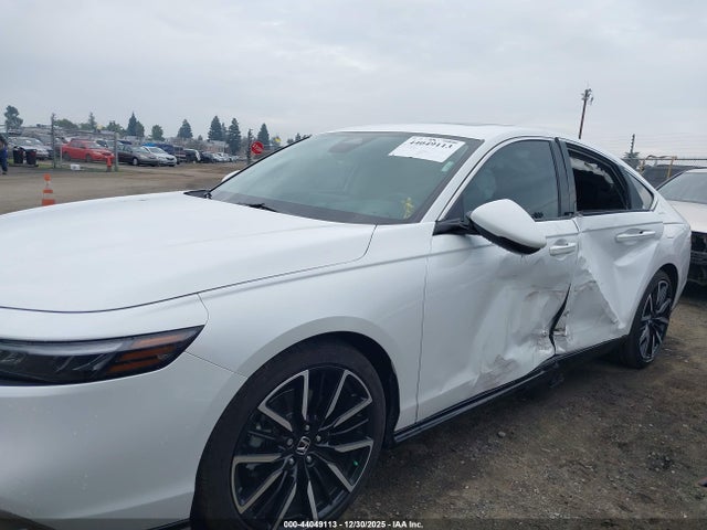 1HGCY2F83SA013807 Honda Accord Hybrid Touring