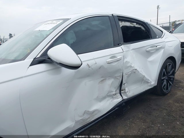 1HGCY2F83SA013807 Honda Accord Hybrid Touring