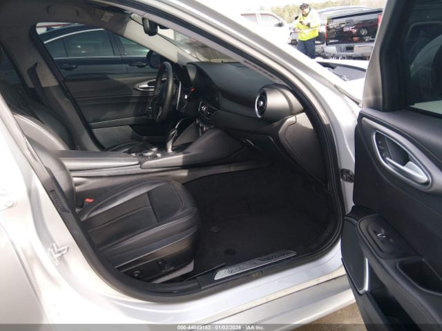 2017 ALFA ROMEO GIULIA ZARFAEDN4H7533116 Photo 4