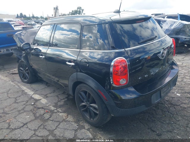 2014 MINI COUNTRYMAN WMWZB3C58EWR41823 Photo 2