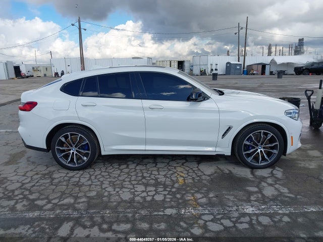5UXUJ5C5XKLJ63774 BMW X4 M40i