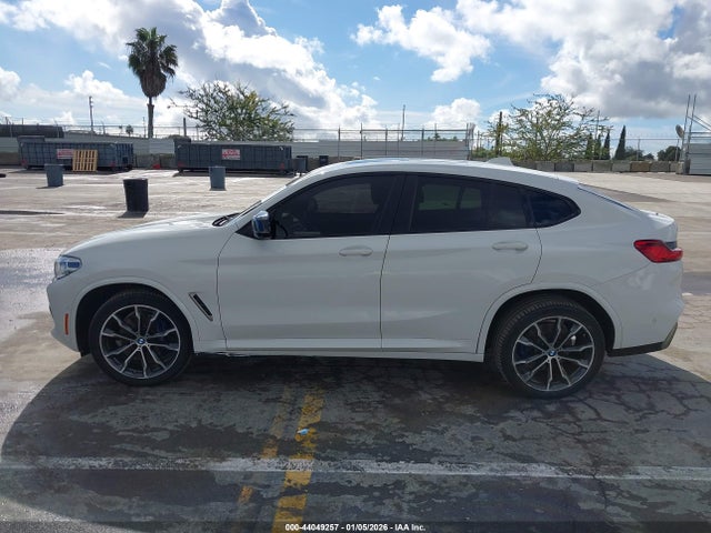 5UXUJ5C5XKLJ63774 BMW X4 M40i