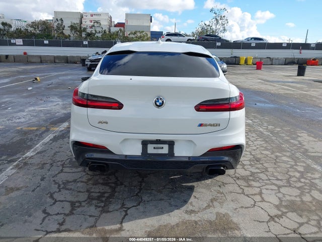 5UXUJ5C5XKLJ63774 BMW X4 M40i