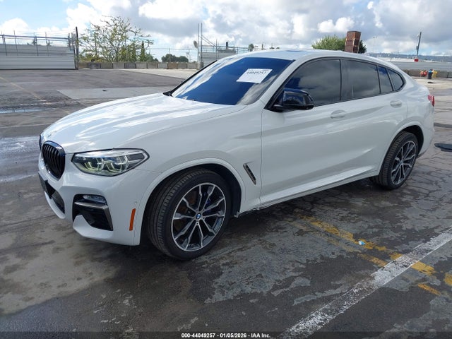 5UXUJ5C5XKLJ63774 BMW X4 M40i