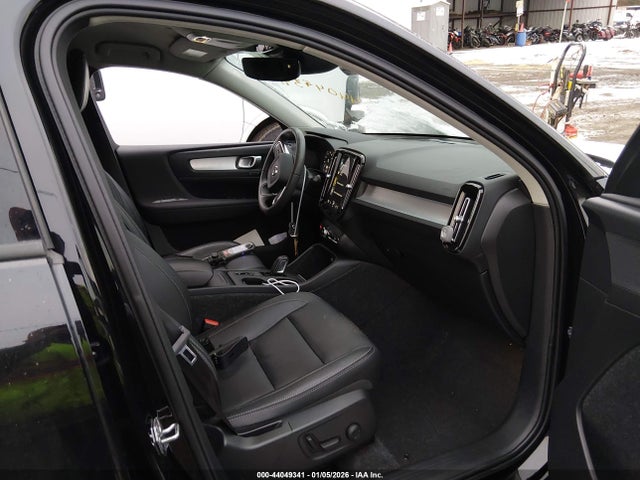 2021 VOLVO XC40 YV4162UK6M2486041 Photo 4