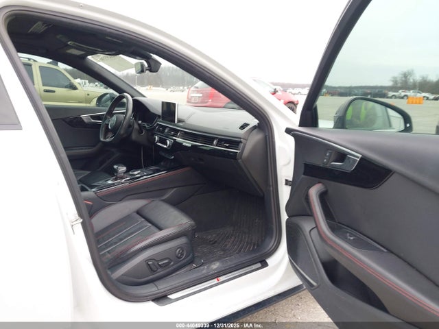 2018 AUDI A4 WAUENAF44JA075588 Photo 4