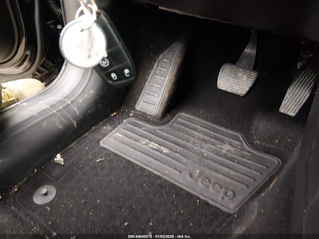 2017 JEEP RENEGADE ZACCJBBB9HPF88619 Photo 10