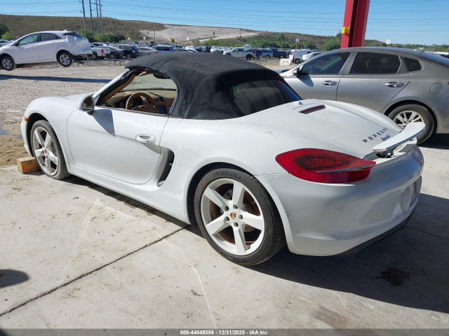 2014 PORSCHE BOXSTER WP0CA2A85EK120477 Photo 2