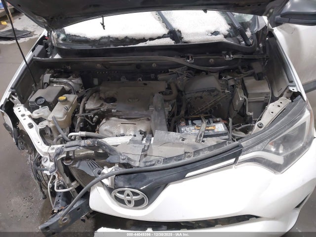 Toyota RAV4 LE 2016 2T3BFREV6GW465470 Image 10